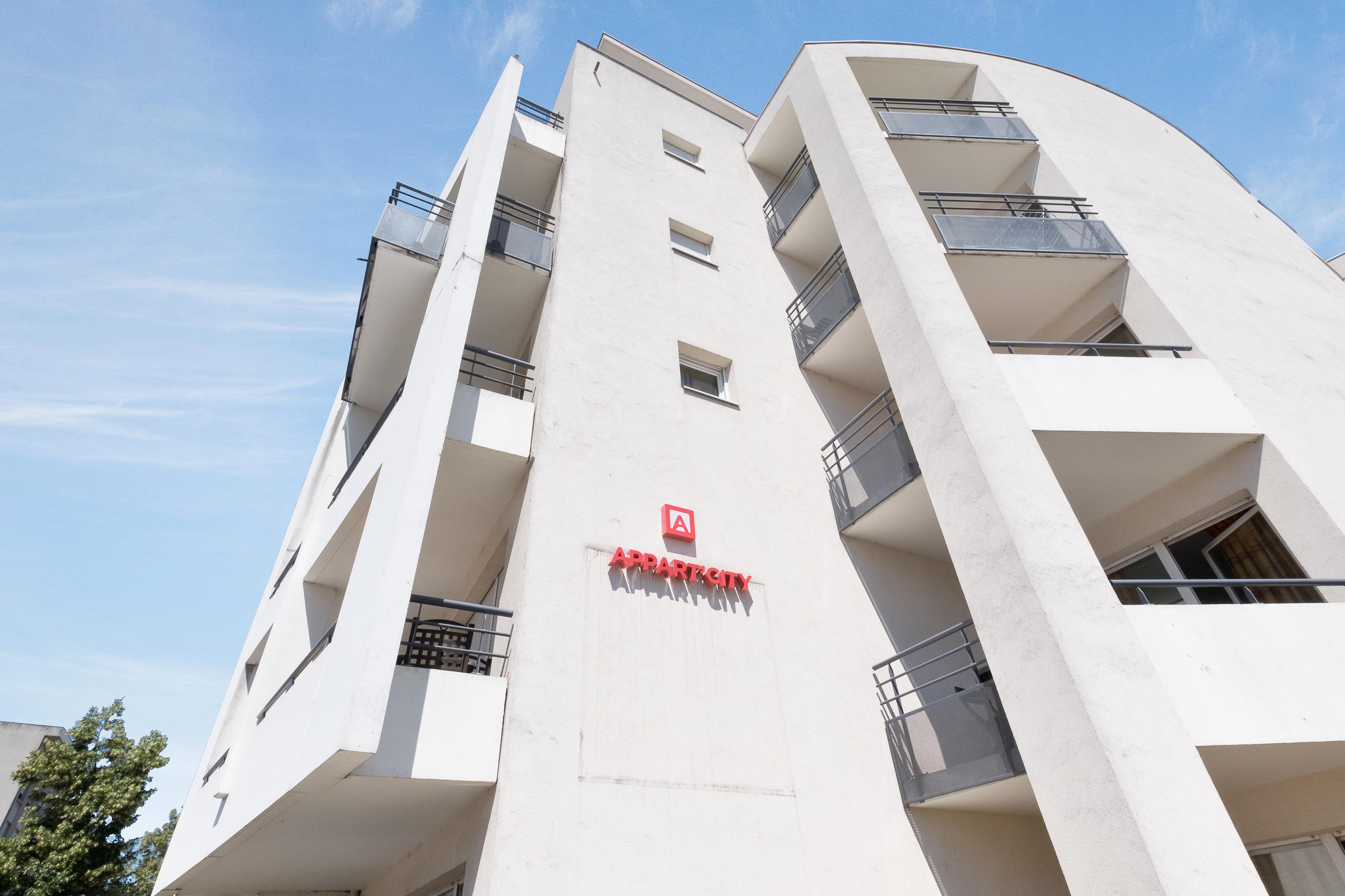 Appart'City Classic Thonon Les Bains Aparthotel Exterior photo